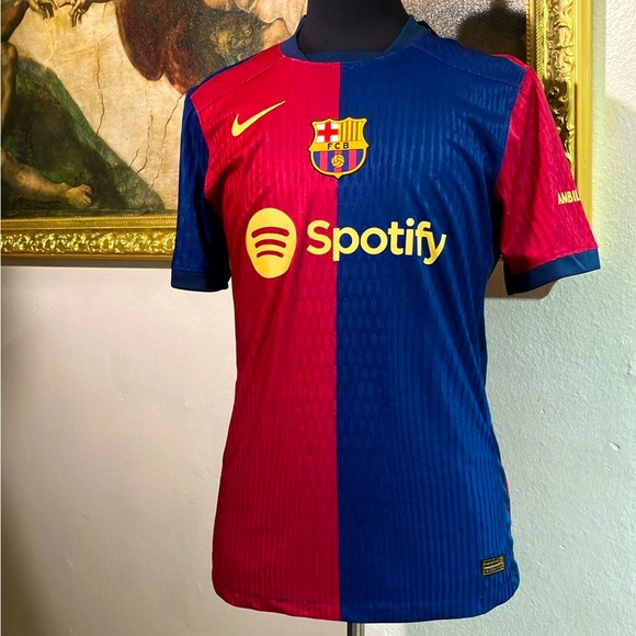 Nike FC Barcelona 2024/25 Match Home
Men's Nike Dri-FIT ADV Soccer Jersey - Picture 2 of 15